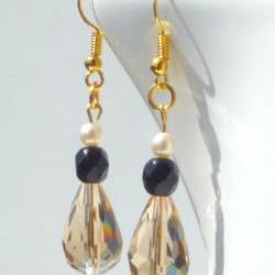 Vintage vibe drop earrings